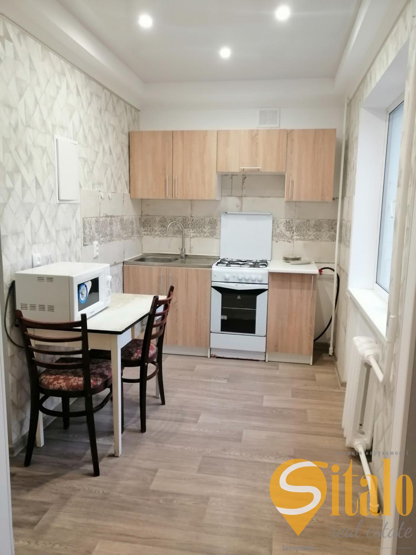 Продаж 1-кімнатної квартири 31 м², Бочарова вул.