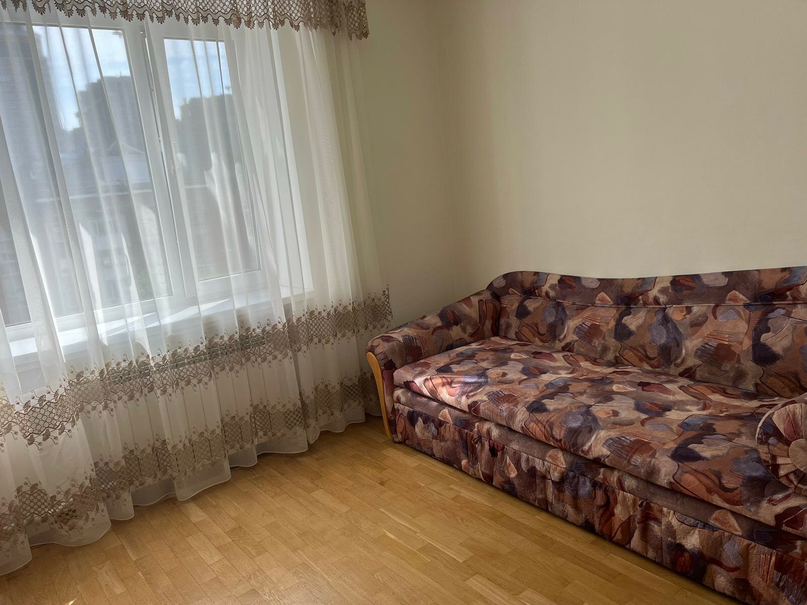 Аренда 4-комнатной квартиры 72 м², Владимира Антоновича ул., 103А