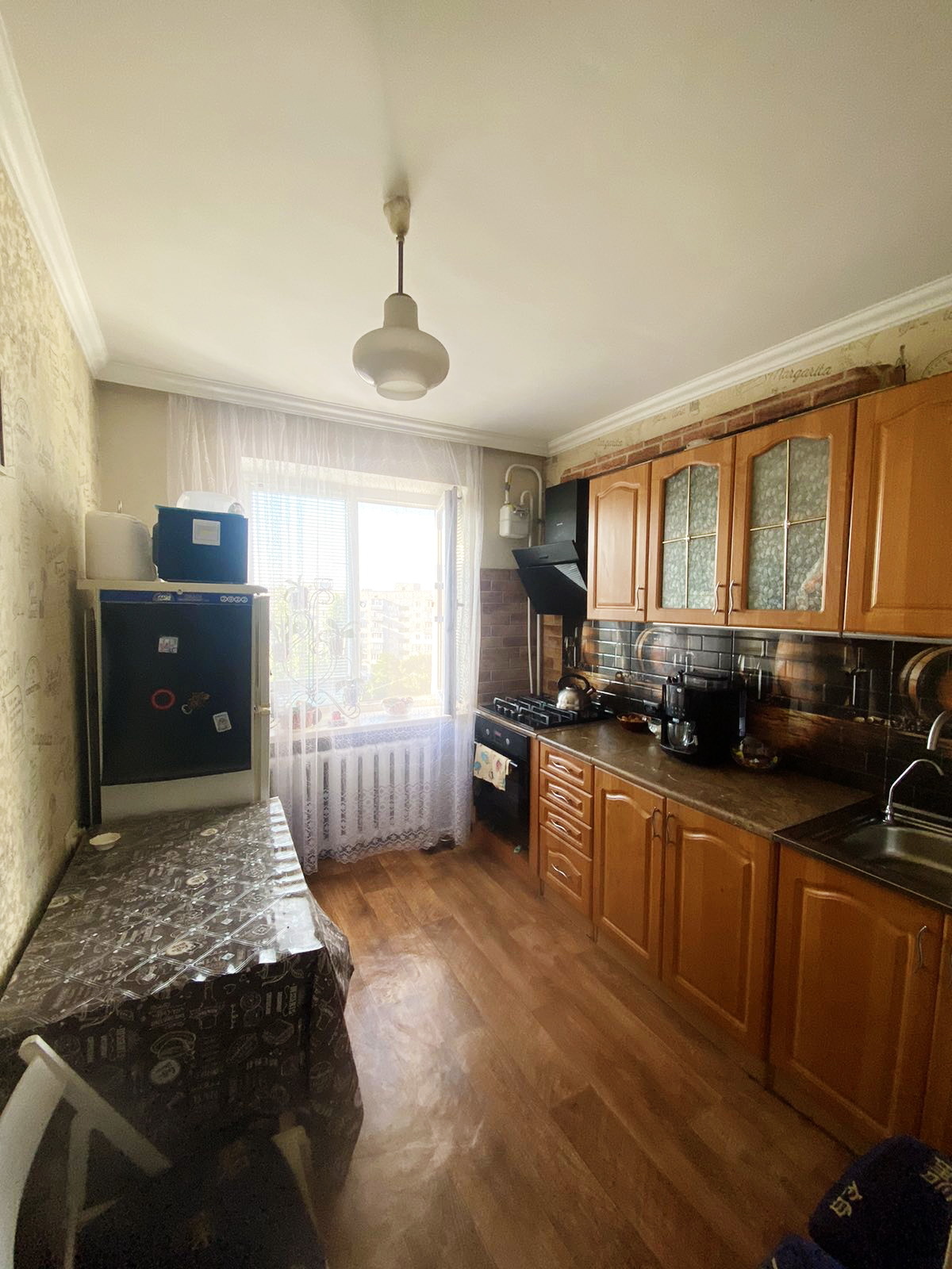 Продаж 1-кімнатної квартири 37 м², Озерна вул.