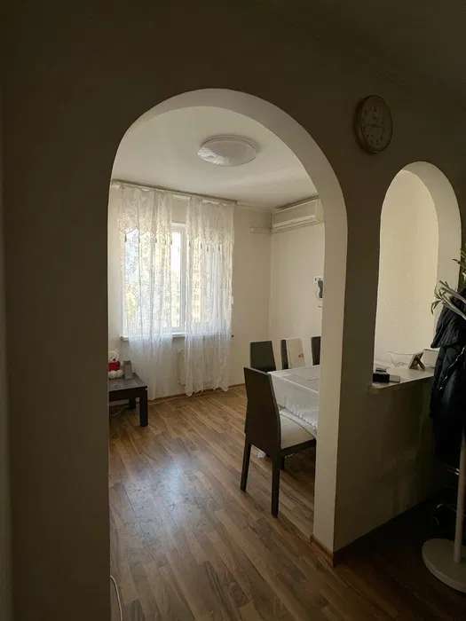Продаж 4-кімнатної квартири 84 м², Миколи Лаврухіна вул.