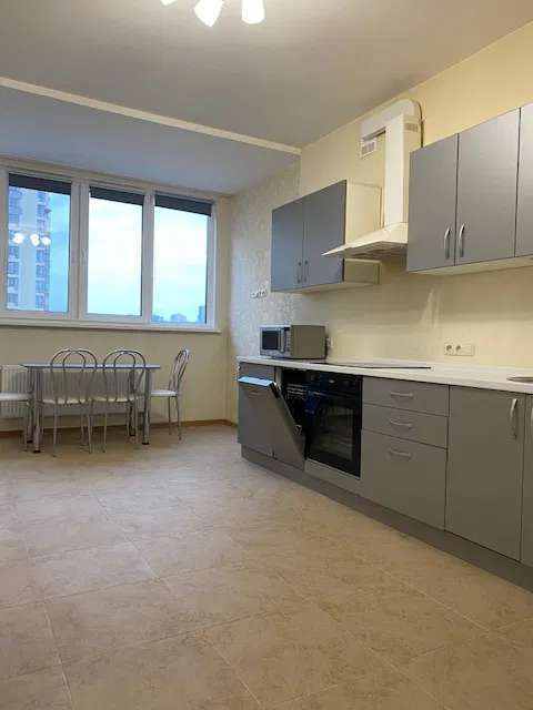 Оренда 1-кімнатної квартири 48 м², Степана Ковніра вул., Рудницкого ул.