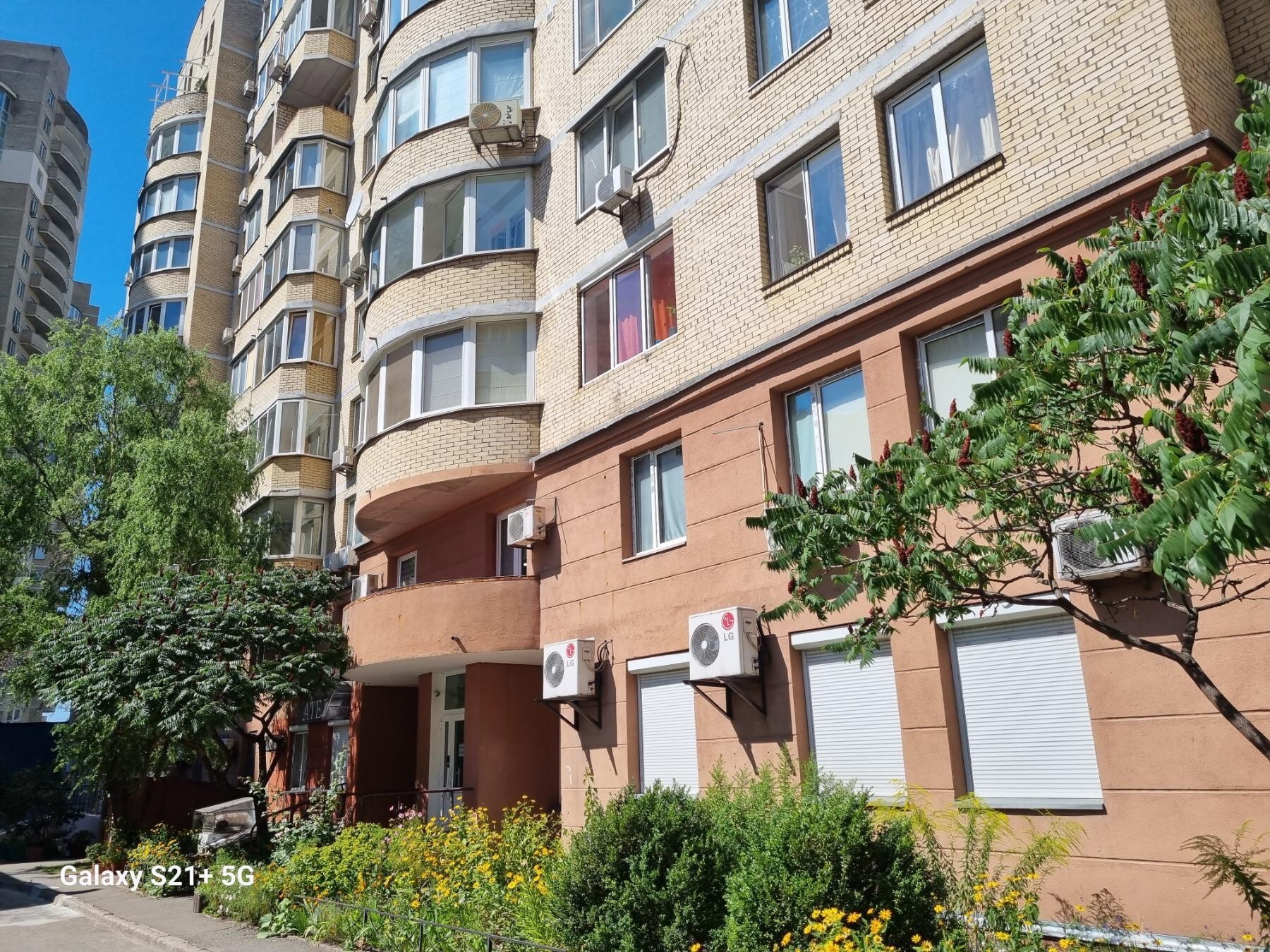 Продаж 3-кімнатної квартири 96 м², Микільсько-Слобідська вул., 2