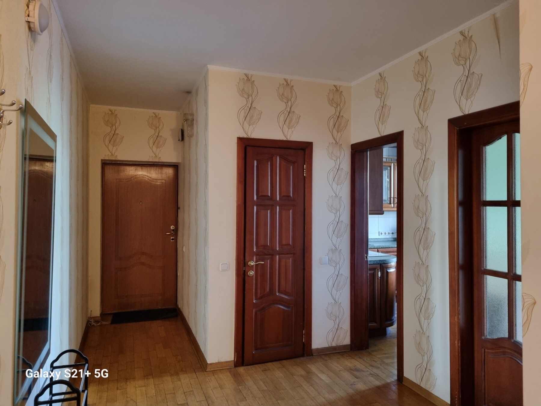 Продаж 3-кімнатної квартири 96 м², Микільсько-Слобідська вул., 2