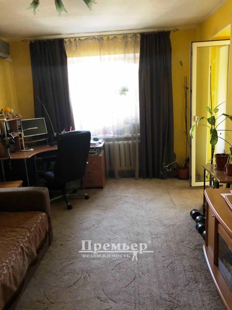 Продаж 1-кімнатної квартири 40 м², Середньофонтанська вул.