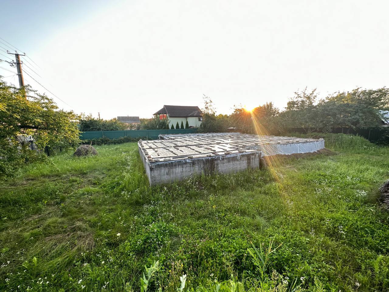 Продаж ділянки під індивідуальне житлове будівництво 12 соток, Південна вул.