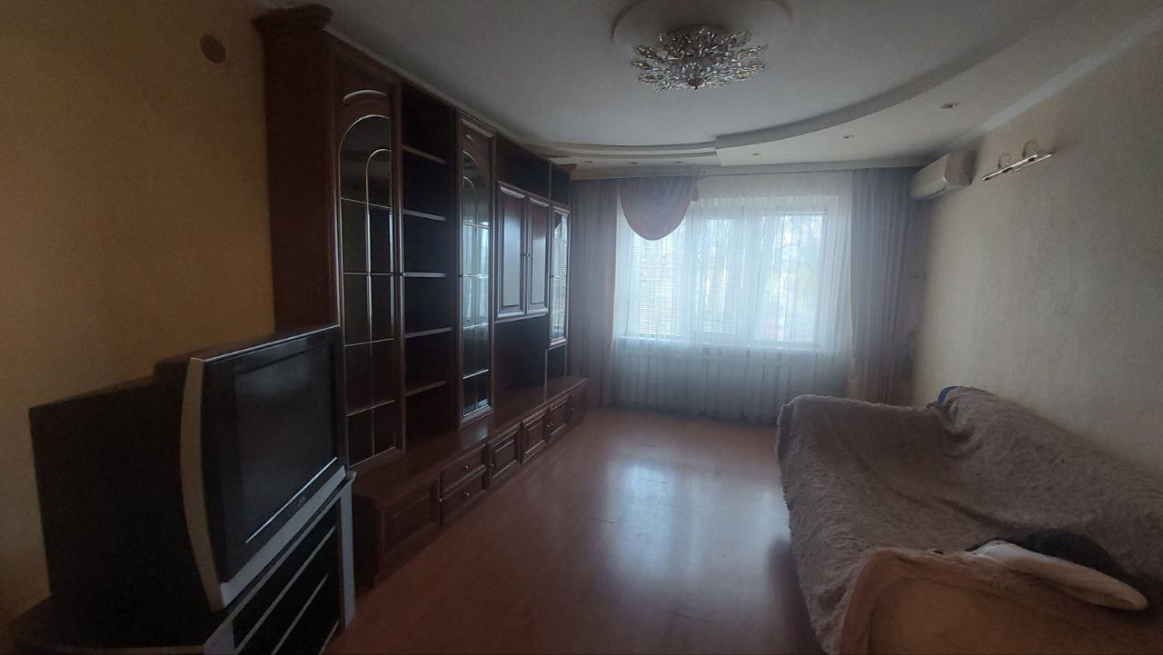 Оренда 3-кімнатної квартири 68 м², Олімпійська вул.