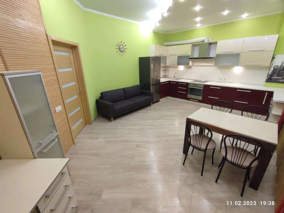 Оренда 1-кімнатної квартири 55 м², Дніпровська наб., 26Д