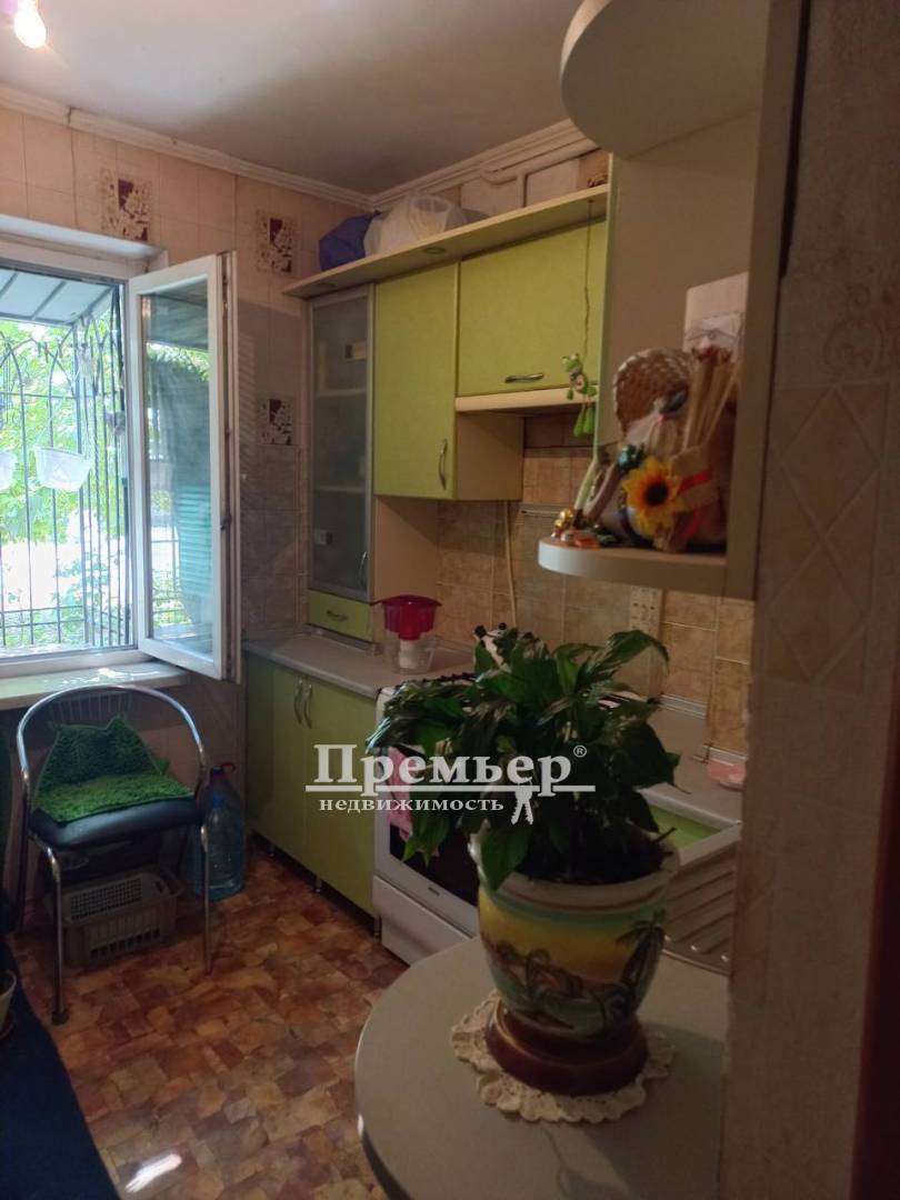 Продаж 1-кімнатної квартири 34 м², Петрова Генерала вул.