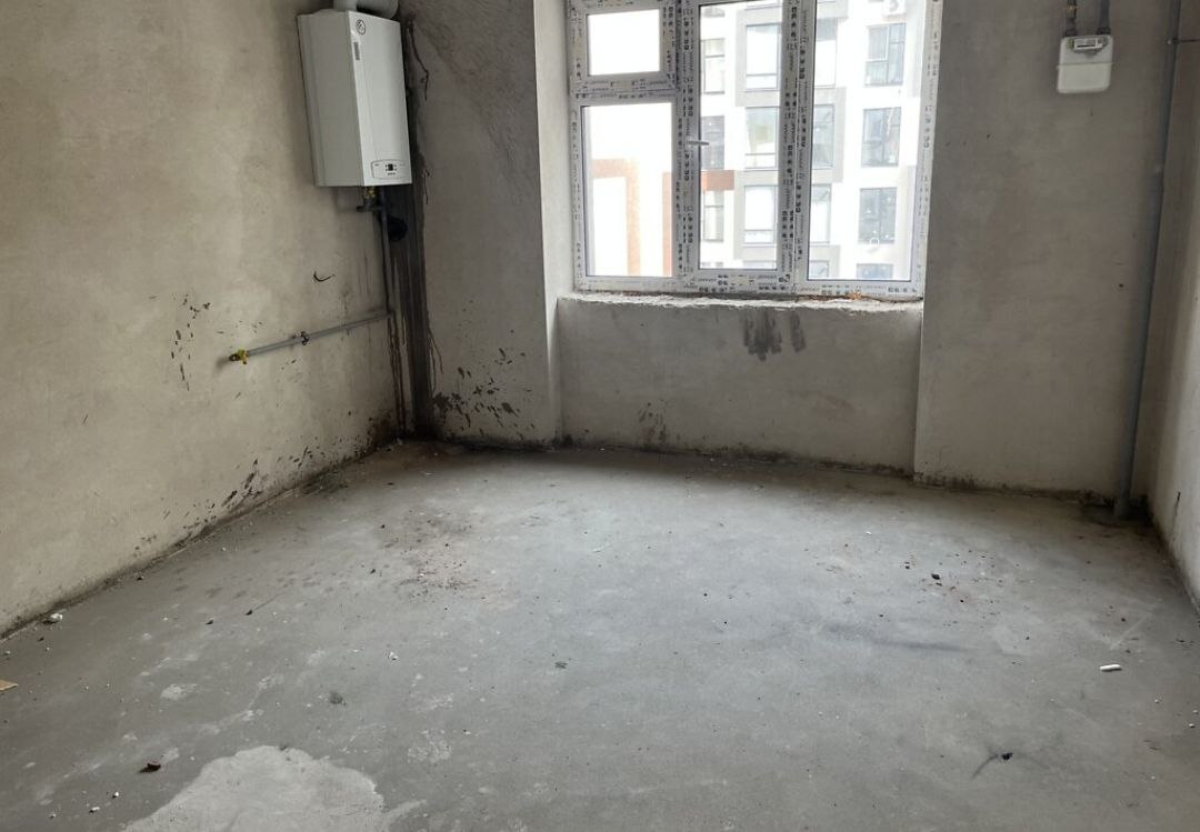 Продаж 2-кімнатної квартири 77.4 м², Плоска вул.