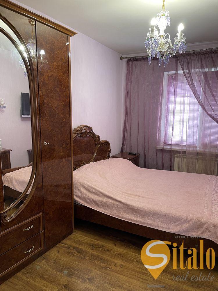 Продаж 2-кімнатної квартири 52 м², Чарівна вул.