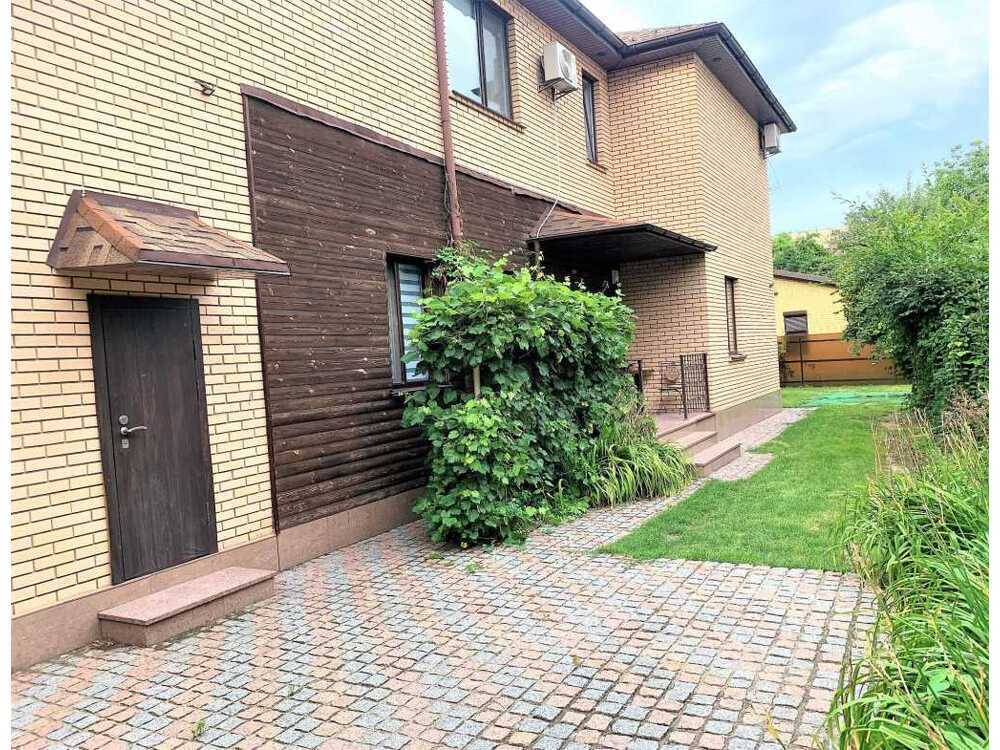 Оренда будинку 240 м², Невська вул.