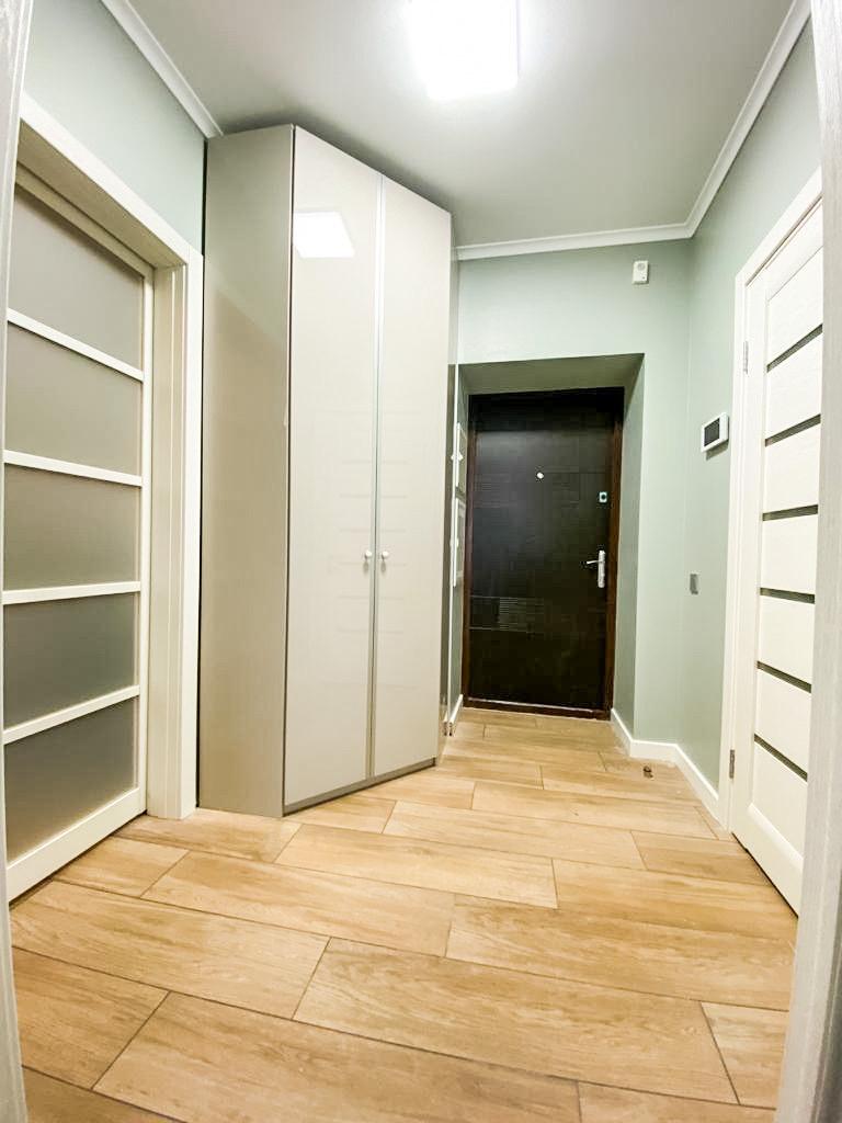 Продаж 1-кімнатної квартири 43 м², Приозерний бул., 3