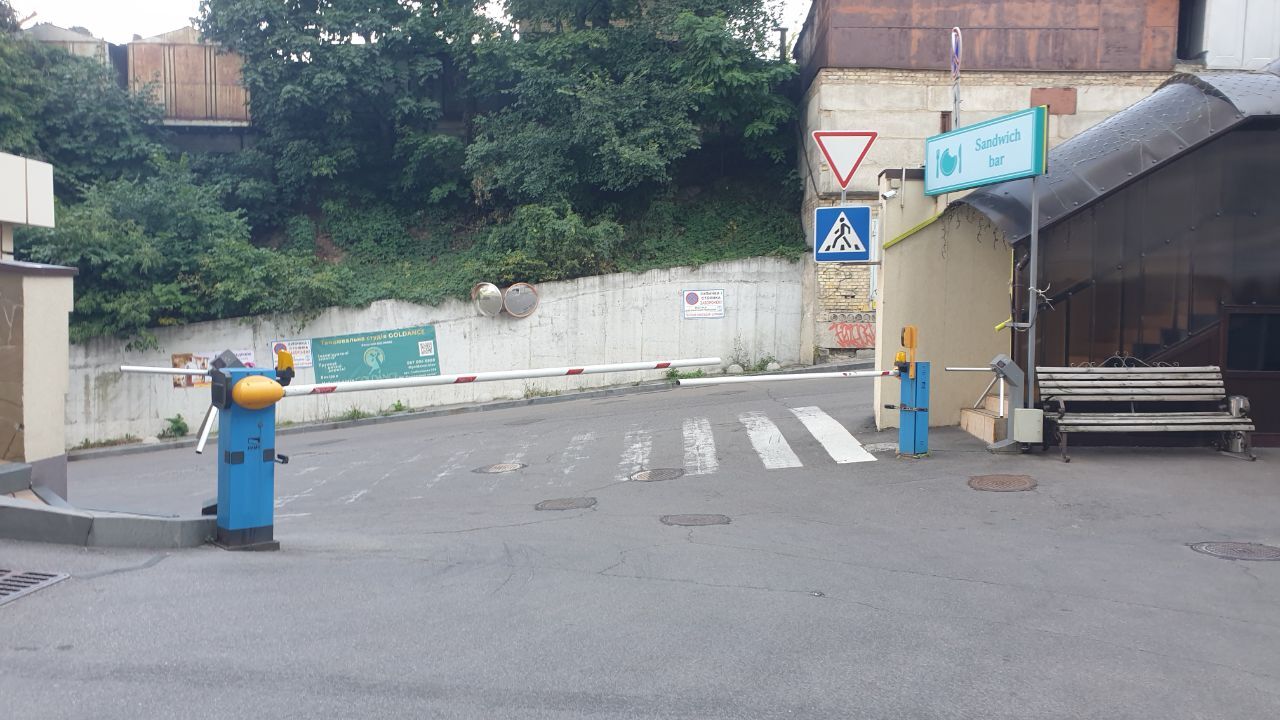 Оренда офісу 190 м², Глибочицька вул., 32А