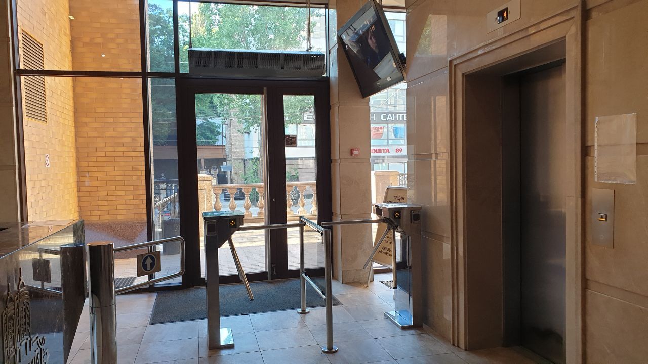 Оренда офісу 190 м², Глибочицька вул., 32А