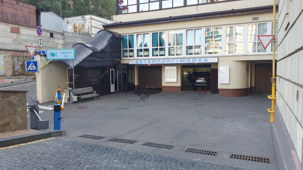 Оренда офісу 190 м², Глибочицька вул., 32А