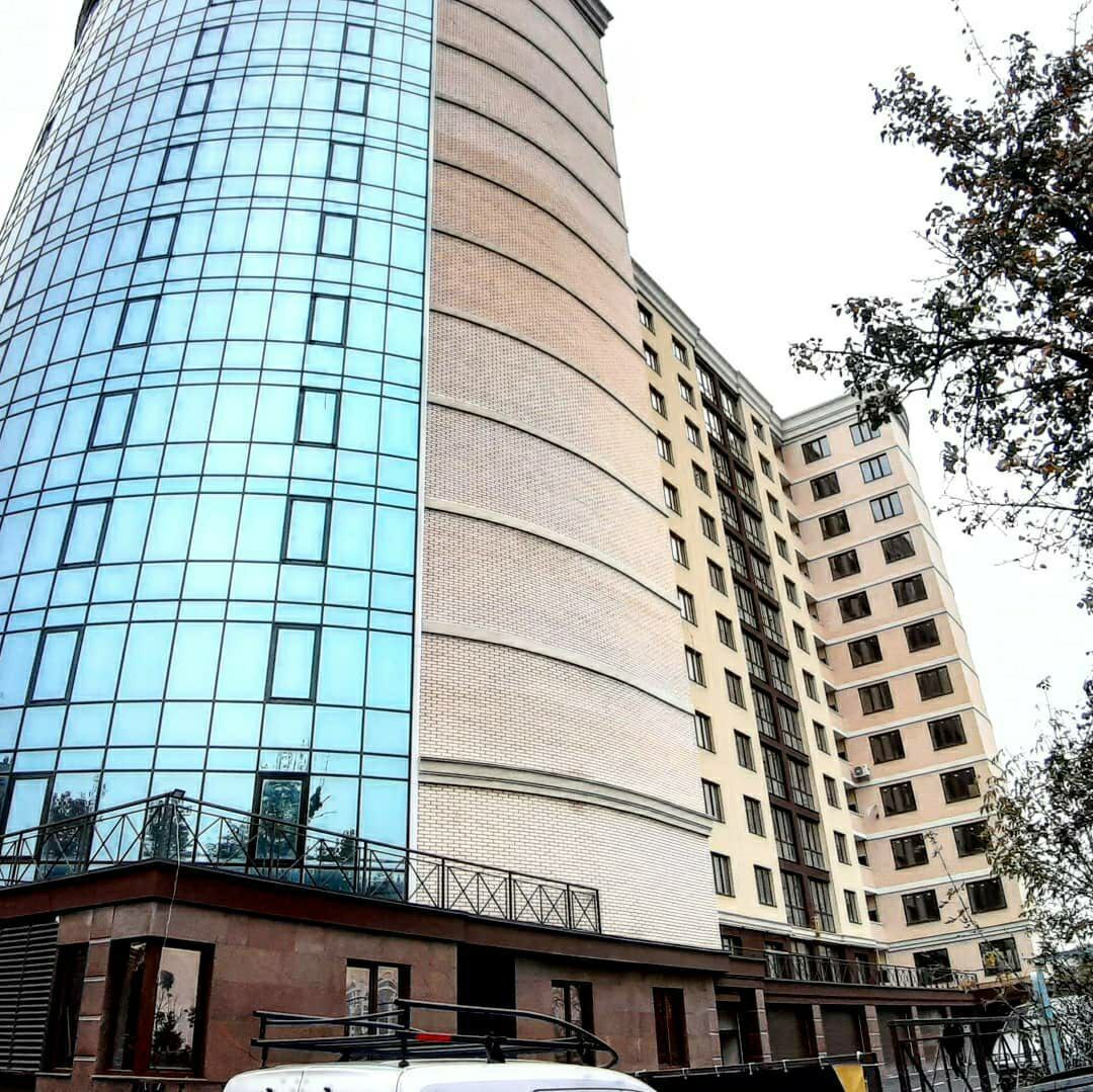Продажа 1-комнатной квартиры 66 м², Старогородская ул., 1/1