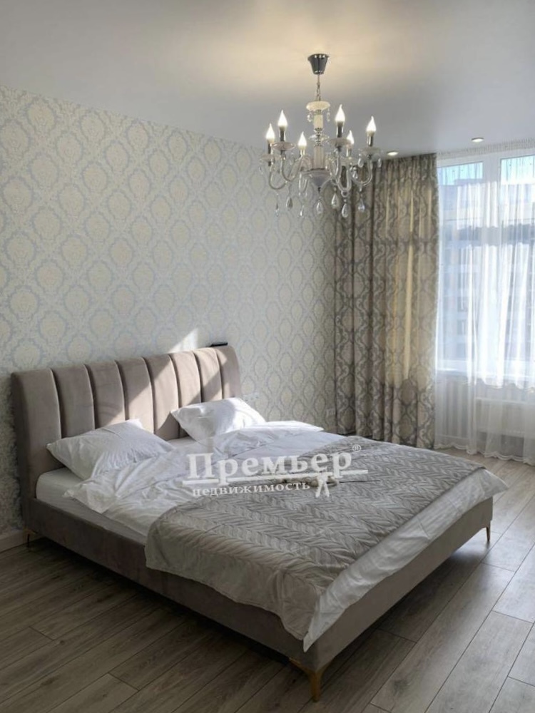 Продаж 2-кімнатної квартири 61 м², Каманіна вул.