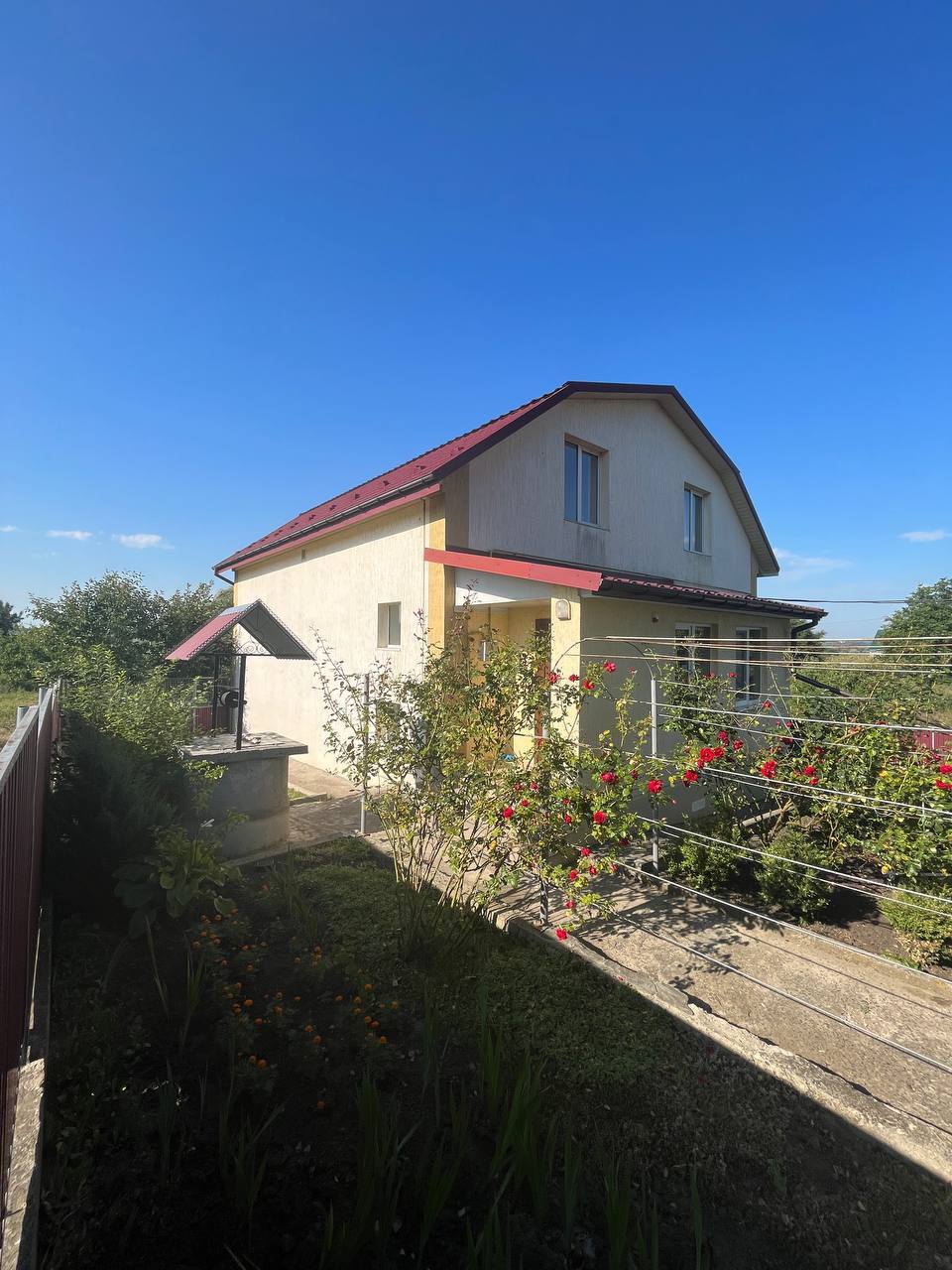 Продаж будинку 238.1 м²
