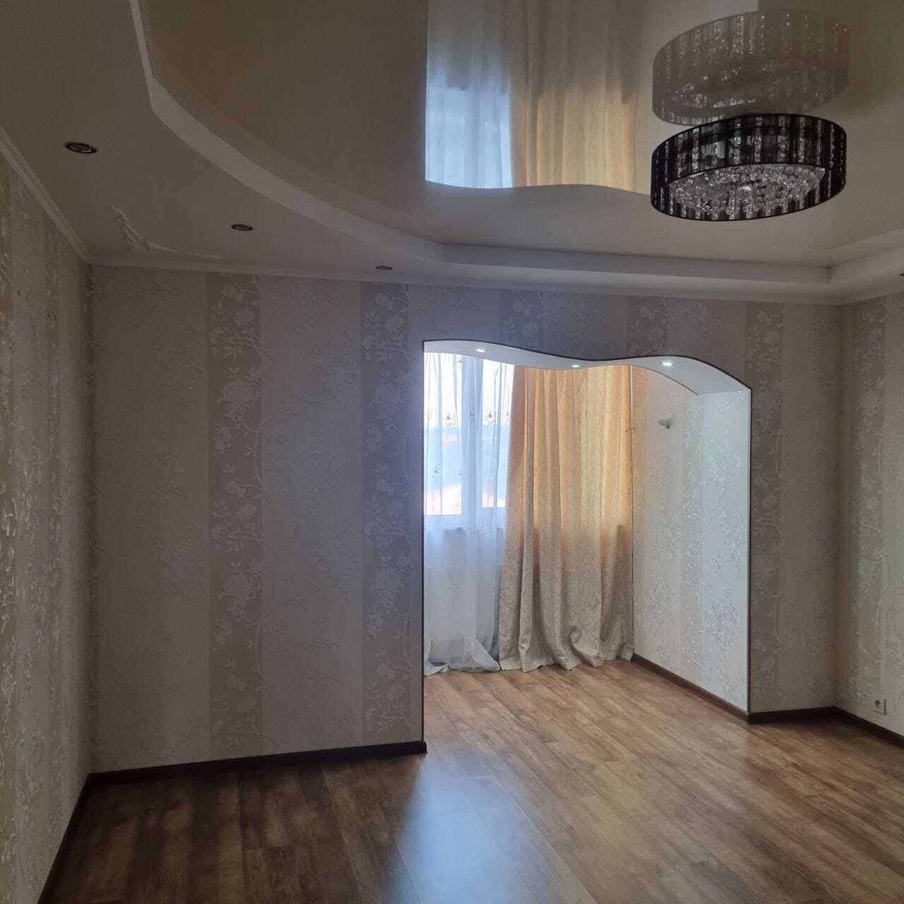 Продаж 3-кімнатної квартири 71 м², Курчатова вул.