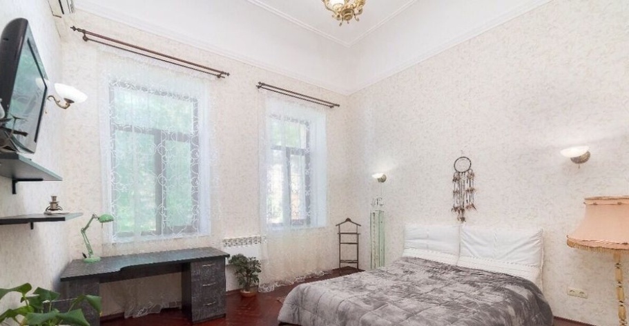Оренда 3-кімнатної квартири 90 м², Приморский бул.