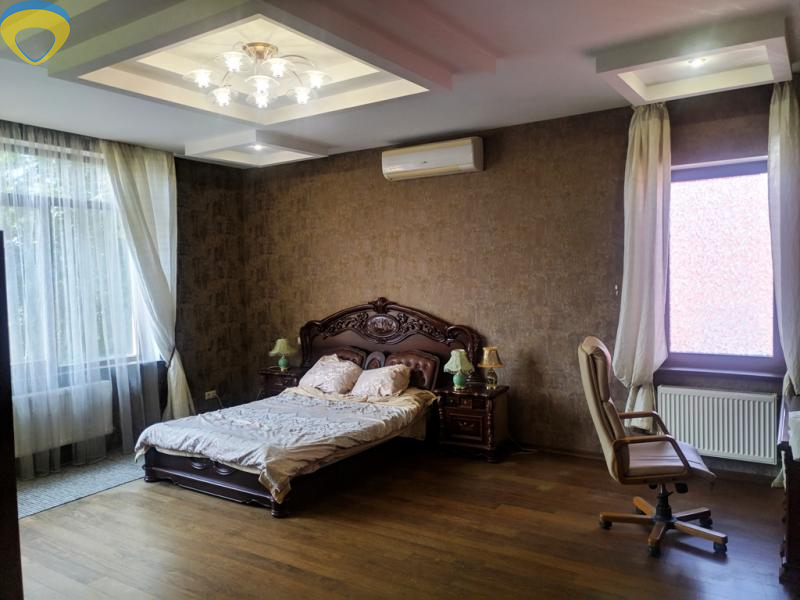 Продажа дома 650 м², Дачная ул., 8