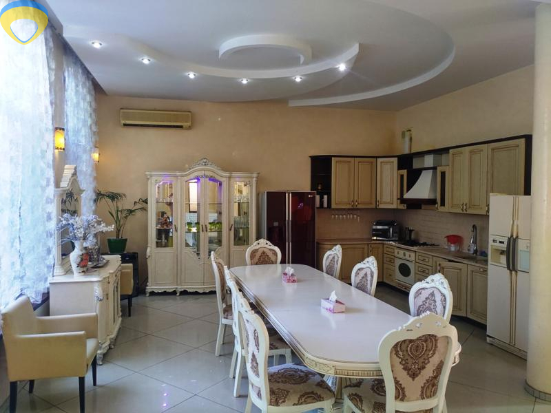 Продажа дома 650 м², Дачная ул., 8