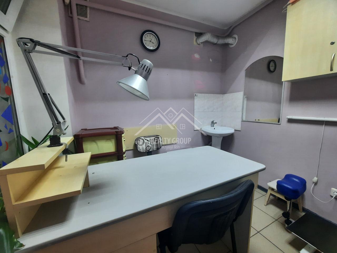 Продаж салону краси 42 м², Галенко вул., 4