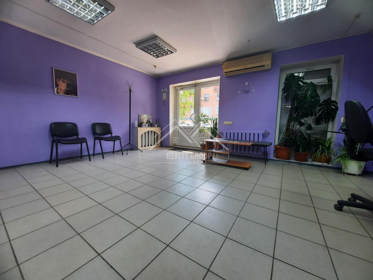 Продаж салону краси 42 м², Галенко вул., 4