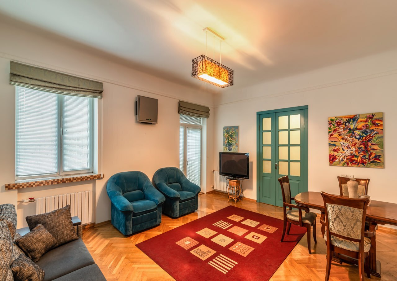 Продажа 3-комнатной квартиры 93 м², Дмитрия Яворницкого просп.