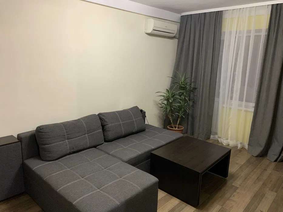 Продаж 2-кімнатної квартири 46 м², Миропільська вул.