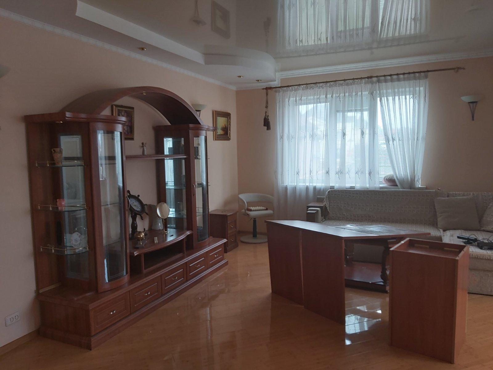 Оренда будинку 250 м²