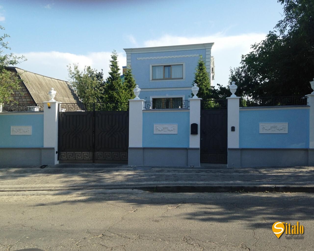 Продаж будинку 460 м², Звіринецька вул., 82