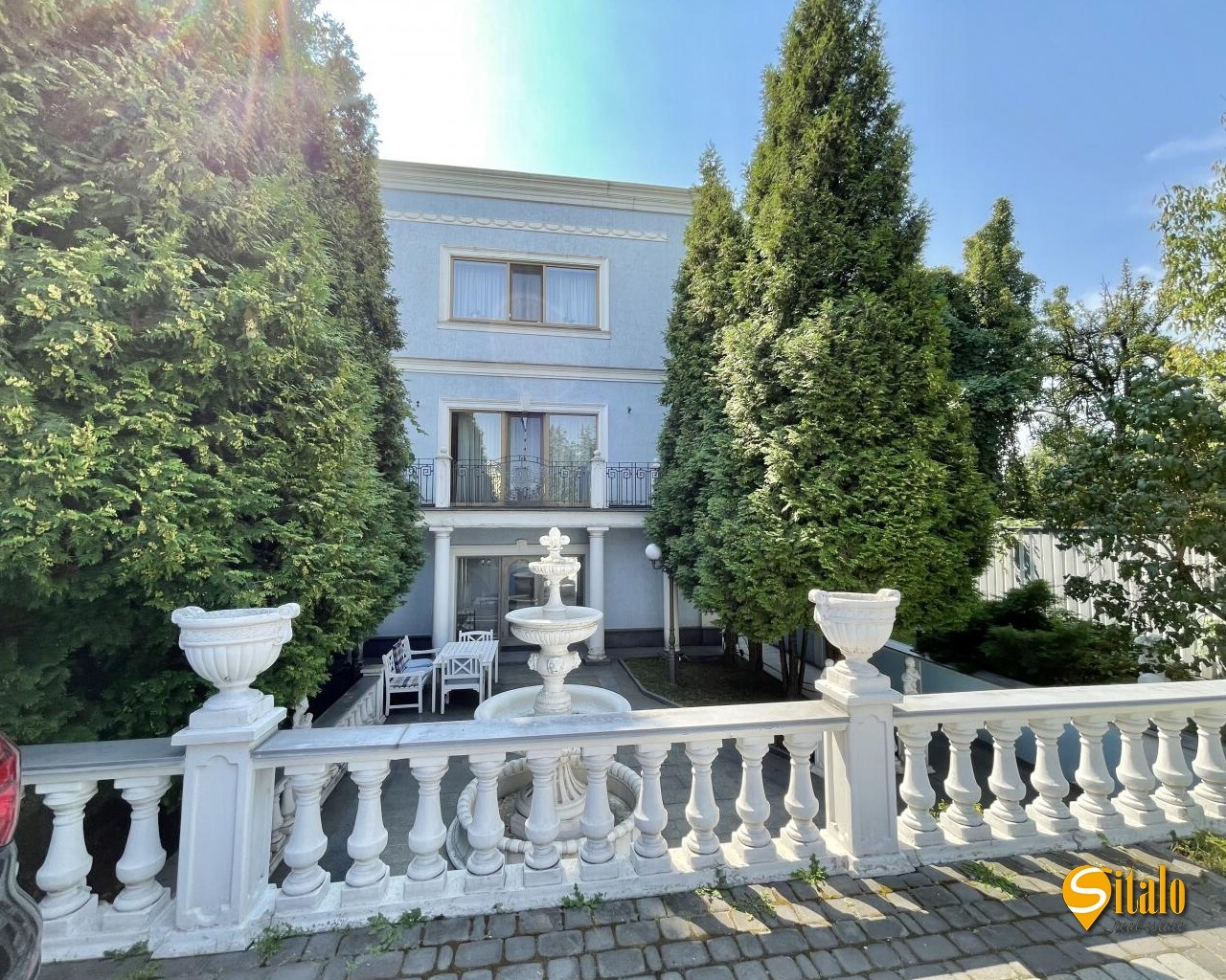 Продаж будинку 460 м², Звіринецька вул., 82