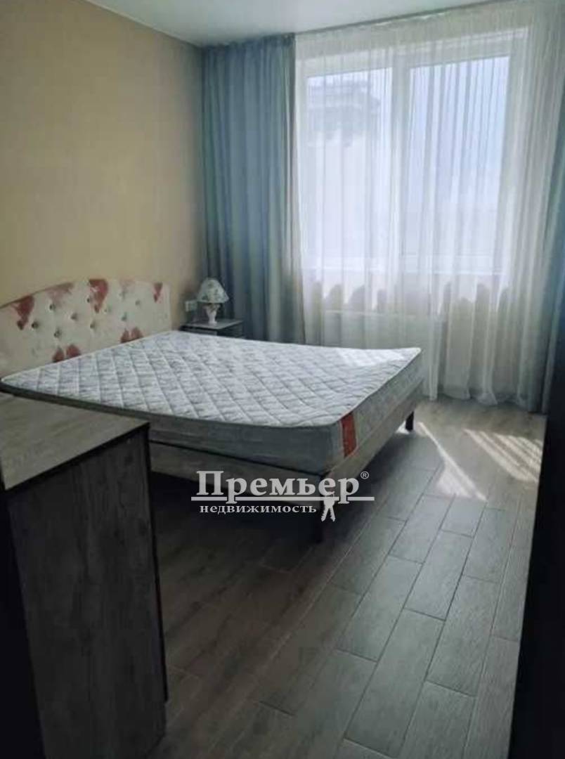 Продаж 1-кімнатної квартири 43 м², Перлинна вул.