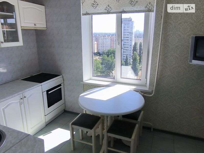 Оренда 2-кімнатної квартири 52 м², Прирічна вул.