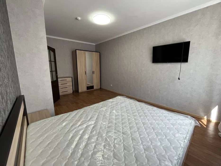 Оренда 1-кімнатної квартири 37 м², Бориса Гмирі вул.