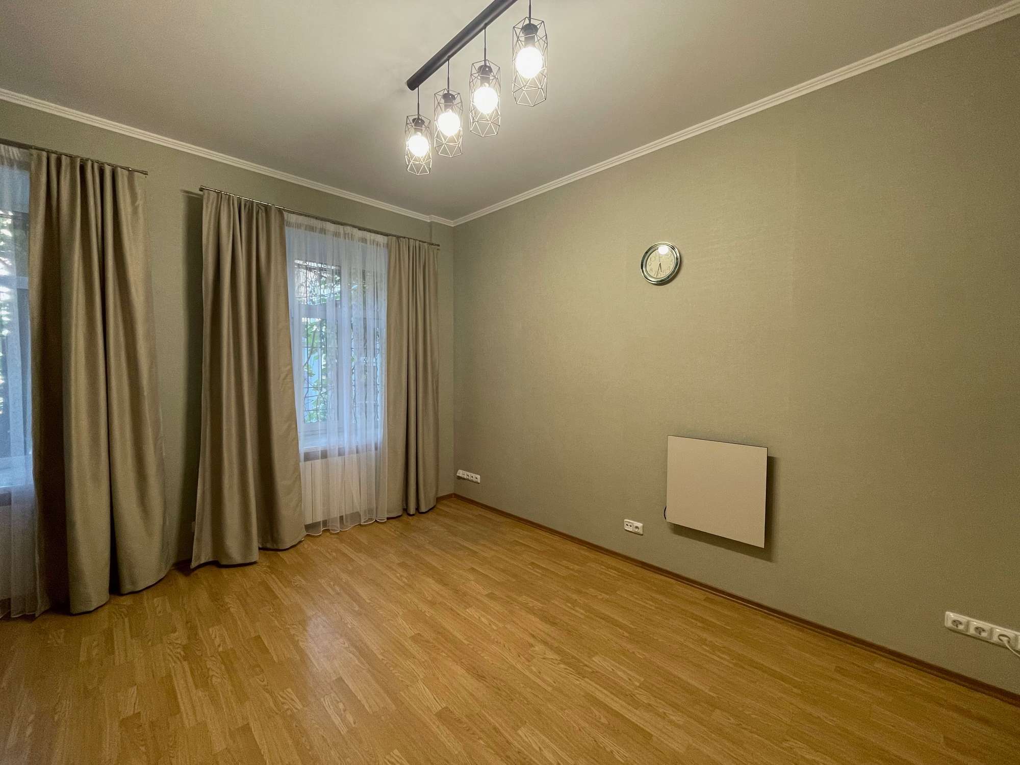 Оренда 2-кімнатної квартири 50 м², Володимирська вул.