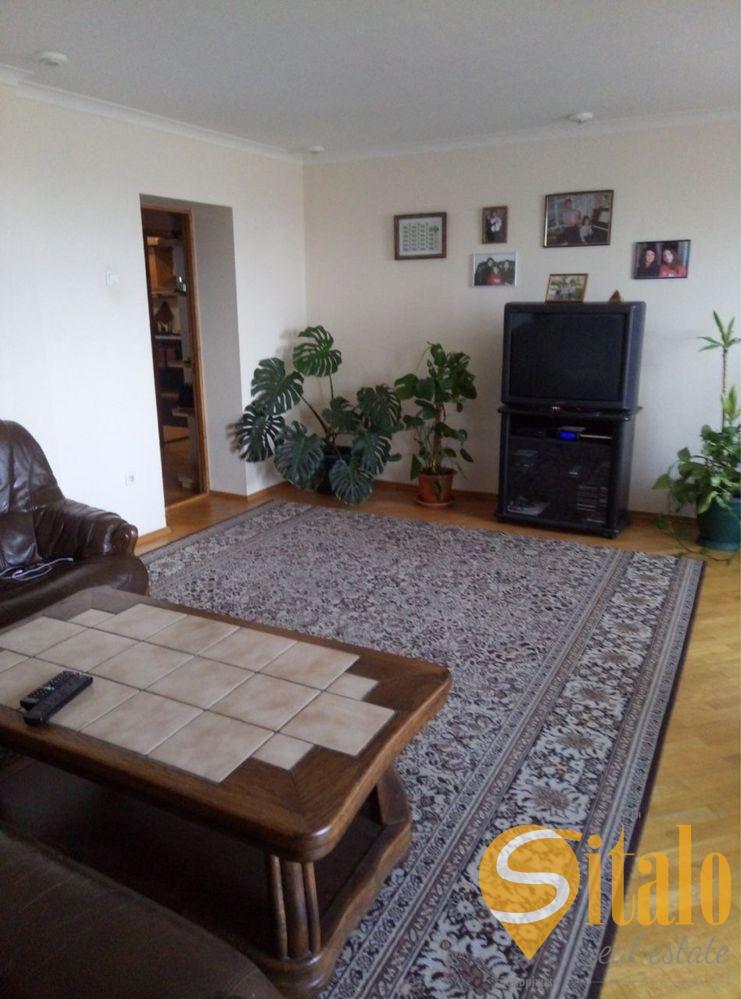 Продаж 4-кімнатної квартири 100 м², Чумаченка вул.