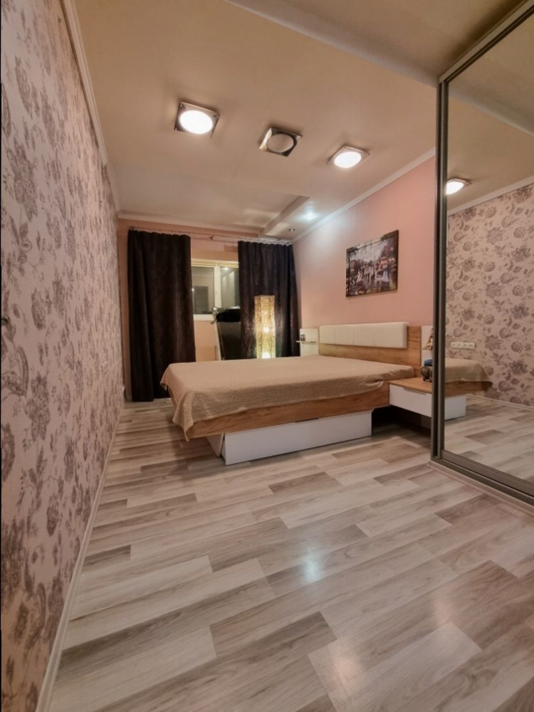 Продажа 3-комнатной квартиры 65 м², Академика Янгеля ул.