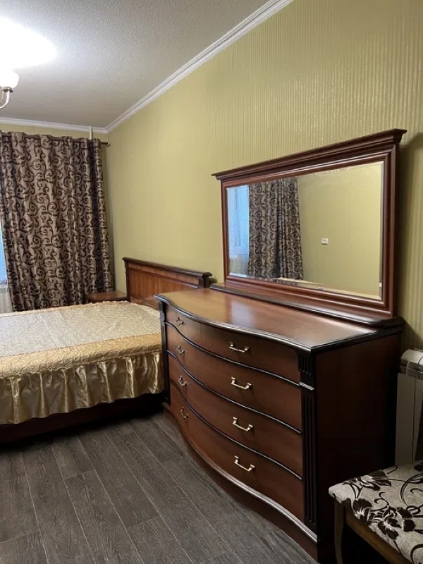 Продажа 3-комнатной квартиры 70.4 м², Ломівський