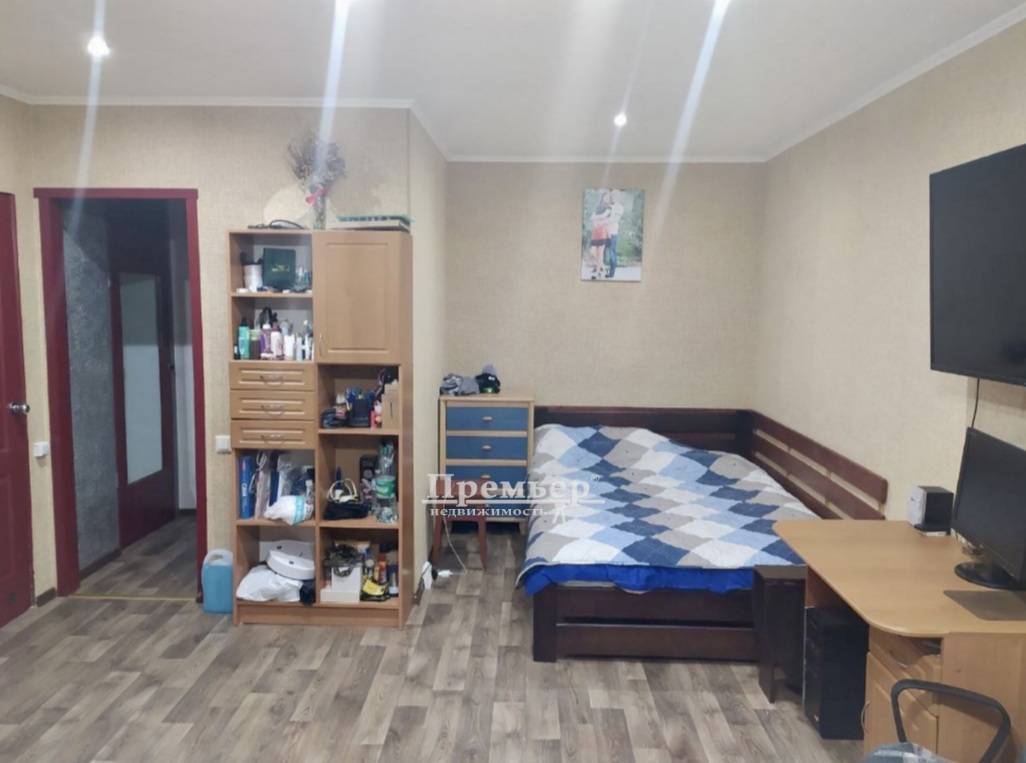 Продаж 1-кімнатної квартири 35 м², Малиновского Маршала вул.