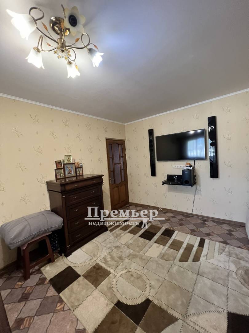 Продаж 3-кімнатної квартири 61 м², Петрова Генерала вул.