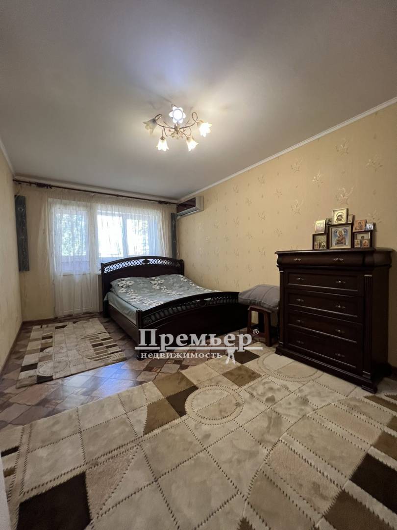 Продаж 3-кімнатної квартири 61 м², Петрова Генерала вул.