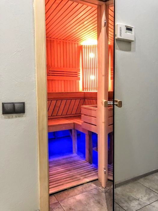 Дом посуточно 450 м², Озерная ул.