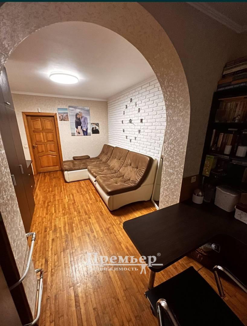 Продаж 3-кімнатної квартири 63 м², Армійська вул.