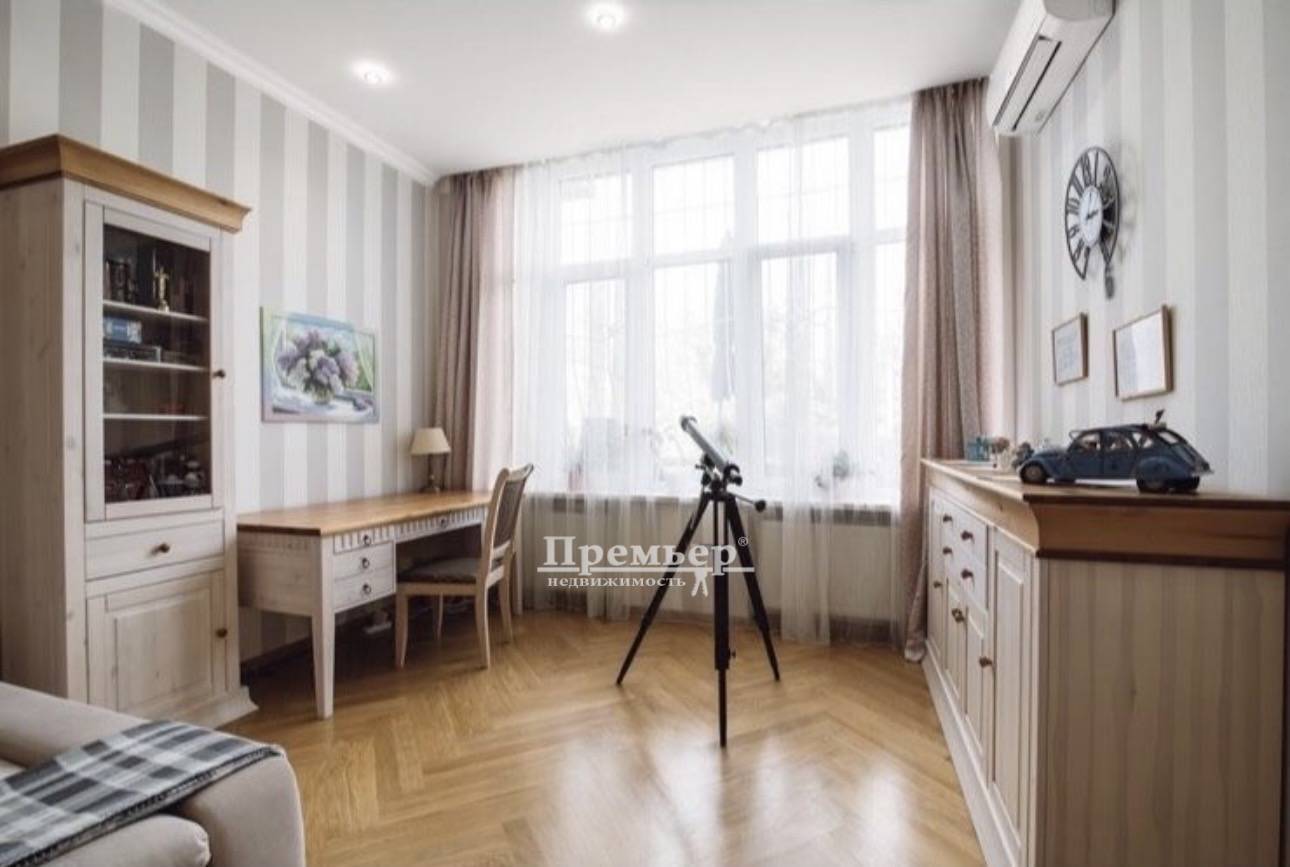 Продажа 2-комнатной квартиры 90 м², Аркадиевский пер.