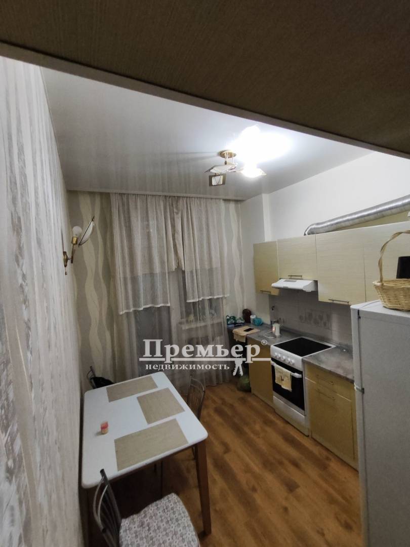 Продаж 1-кімнатної квартири 41 м², Перлинна вул.
