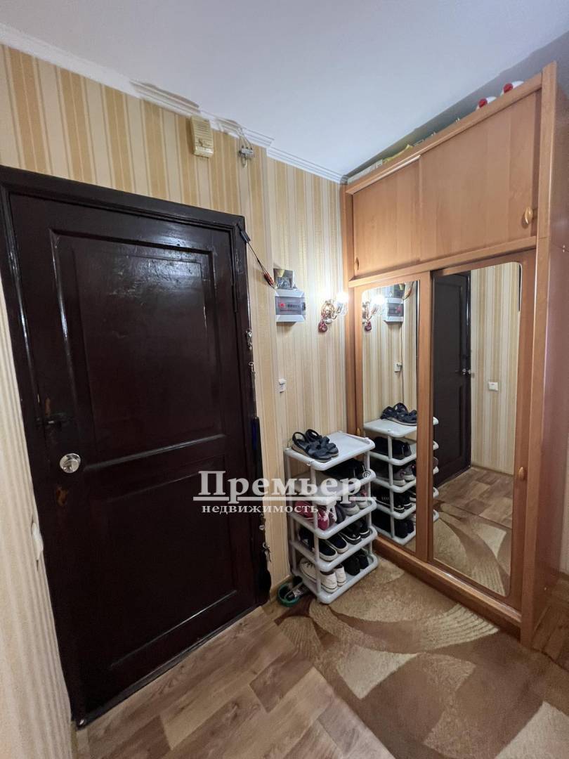 Продаж 3-кімнатної квартири 61 м², Петрова Генерала вул.