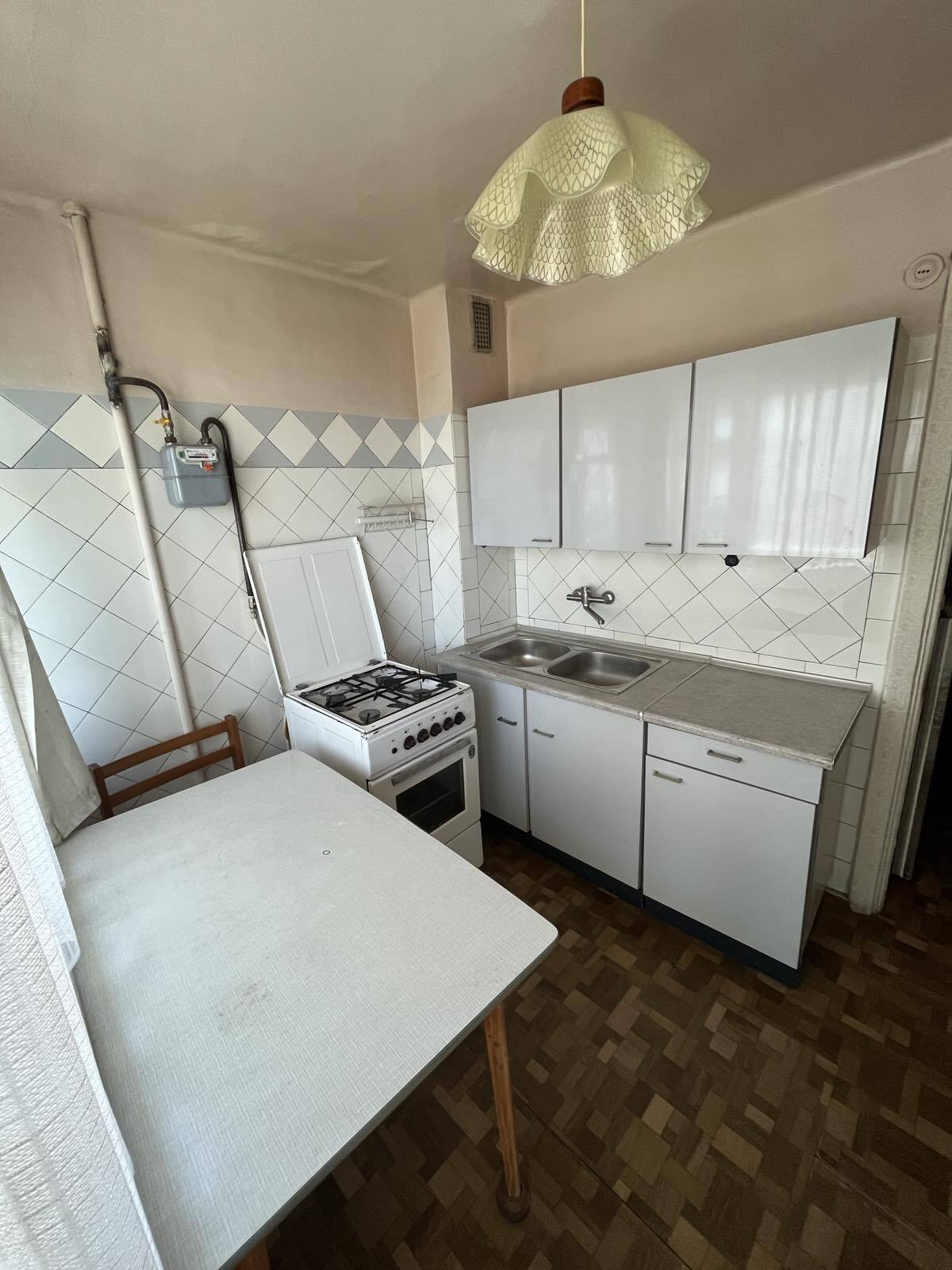 Продаж 3-кімнатної квартири 55 м², Торговая вул., 1