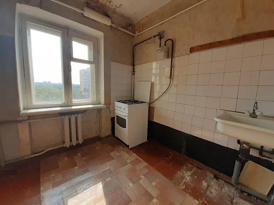 Продаж 2-кімнатної квартири 47 м², Ватутіна вул.